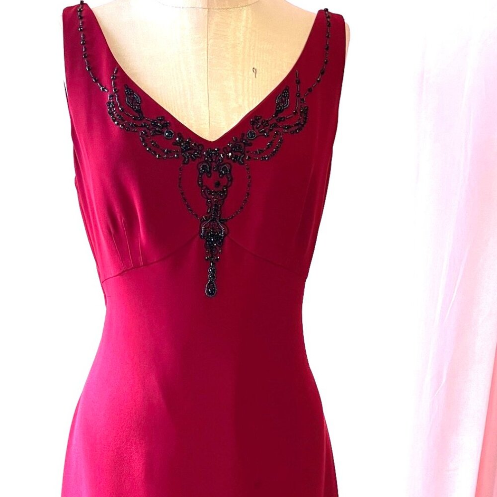 Casual Corner Red cocktail dress w/ beaded trim ~ Holiday dress ~ Sz 10